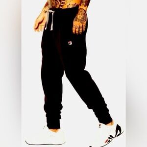 Men’s Fila Visconti black sweatpants/joggers